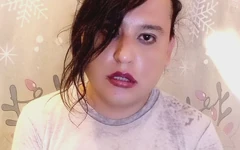 セクシーなフェムボーイと大きなお尻とおっぱい