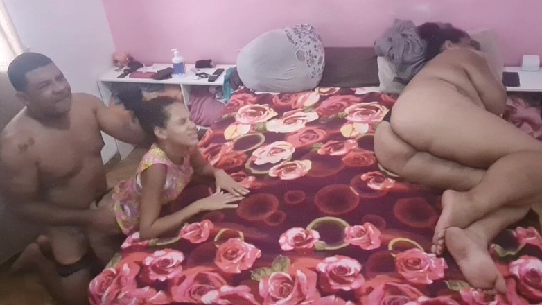 LeoOgro: Moje žena vedle, nemohl jsem odolat a měl jsem sex se...