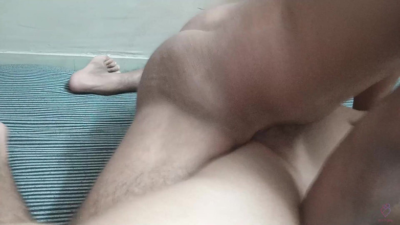 LetsFbaby: 他第一次用他的大鸡巴操我