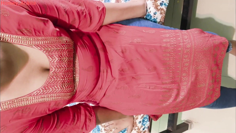Horney_Ankita: Kote hitam besar dapat pepek ketat adik tiri desi India...