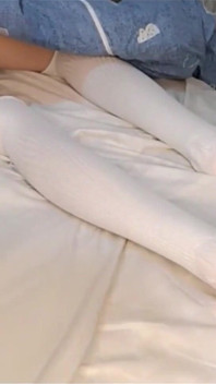302 Stepfather Fucks His Virgin Stepdaughter, Tight Pussy Full of Semen