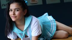 Youth Lust: Barbie nezbedná studentka prodloužena