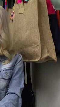Gesichtsbesamung zum ende! Brattige blondinen ficken herum und finden es heraus