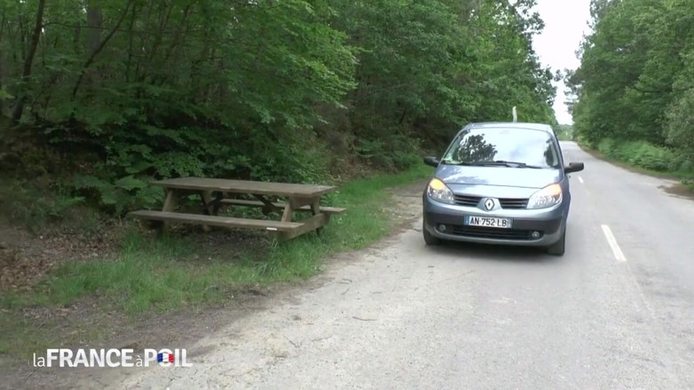 Rue Chaude: Big boos Milf anal fucked on the road by the...
