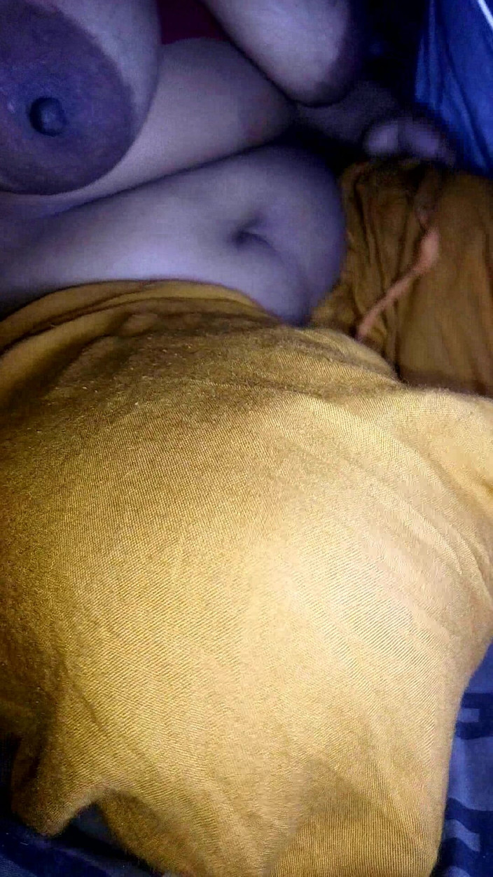 Sadia vabi: College flickor saida nytt sex