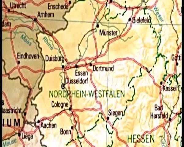 Deutschland Porno X: Geile Hausfrauen in Heißem Reifem Sex Und Sperma Im Mund