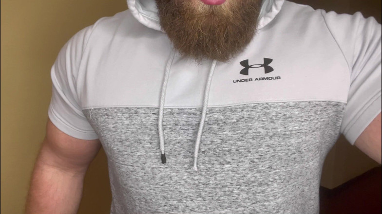 Jack stacked: Muskel posieren