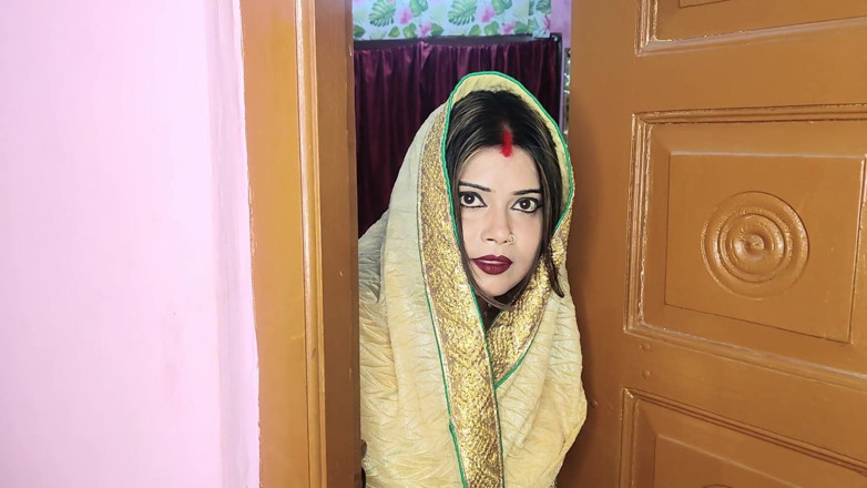 Horny Rose: Propietario follando india recién casada en alquiler