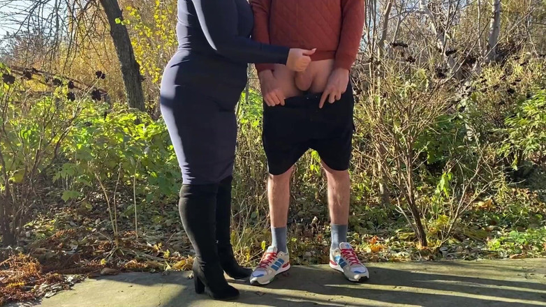 OurFetishLife: İtaatkar bir üvey oğul ol, üvey annen için boşal!