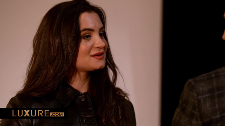 Luxure: 夫は妻を共有しています