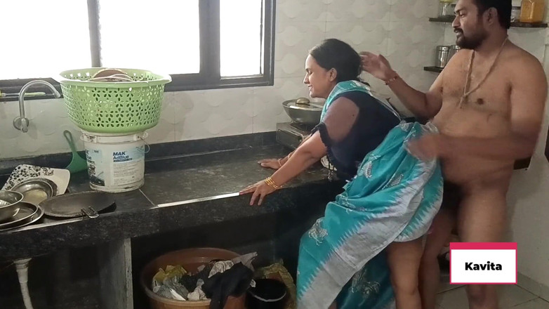 Kavita _zawazawi: Indiana Kavita empregada fode com dona de casa Tatya em...