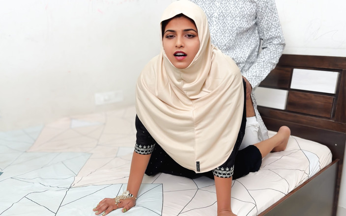 Sexy Komal: Soft and Desi Muslim Hijab Stepbrother Beautiful Tight Pussy Fucking