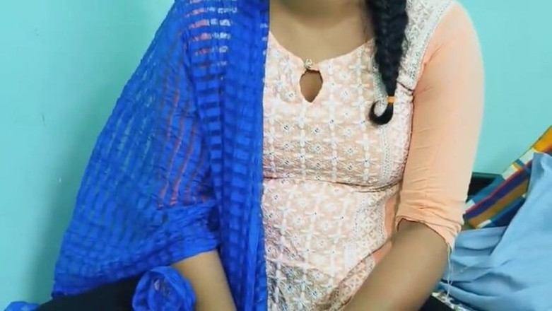 IndianGirlHot2024: Desi indická přítelkyně BF v Oyo Hotel Tight Pussy Fuck...