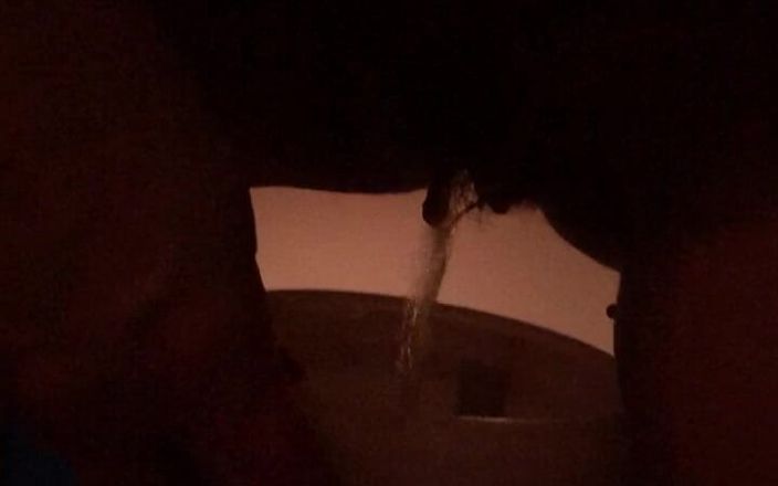 Hotwifekbh: Peituda esposa mijando amador caseiro 2