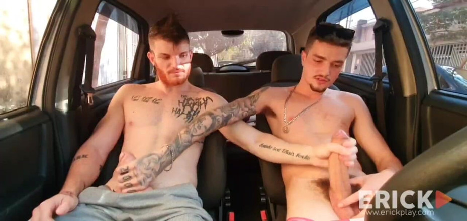 carmonaoficial: Carmona e erick diaz batendo ate gozar, без centro de sp