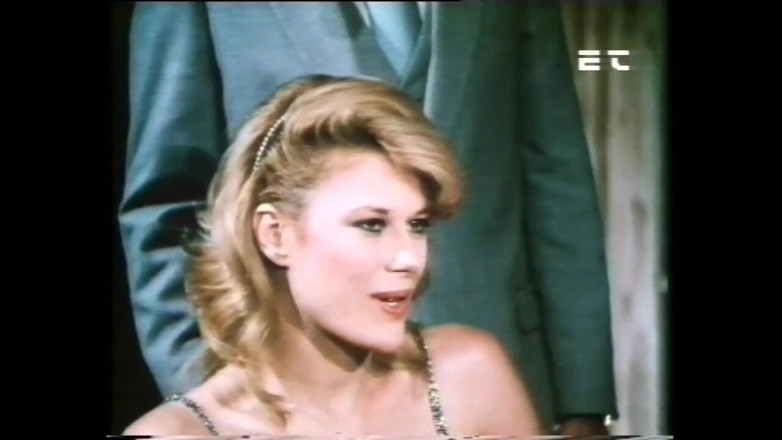 Vintage Usa: Vintage Threesome of Two Bisexual MILFs Fucked and Cummed Inside...