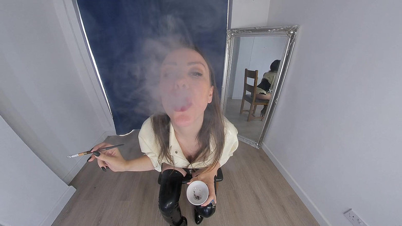 VR smokers HD-2D Videos Only: Cate McQueen - merokok dalam PVC