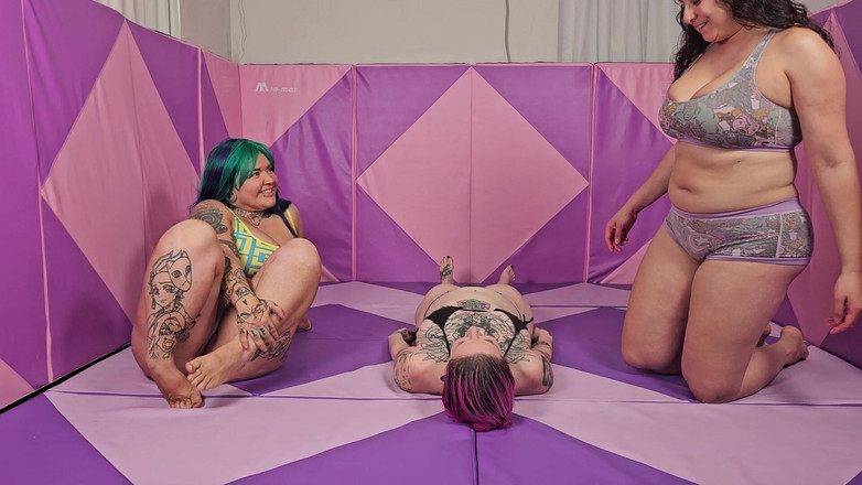 Lady Lazarus: Sezení na obličeji s Gia Love a Little Rampage