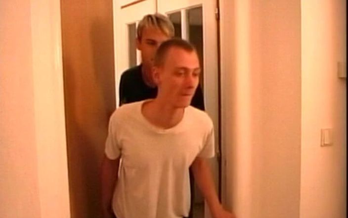 Gay 90's Vintage Porn: Gewaagde mannen in ritmische stroom 1