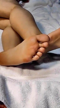 Piccoli piedi asiatici - spettacolo di suole volume 2