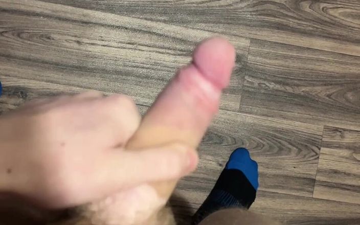 Johnny69227: Jungs auf Grindr haben mich geil gemacht - masturbation, wichsen, kommen
