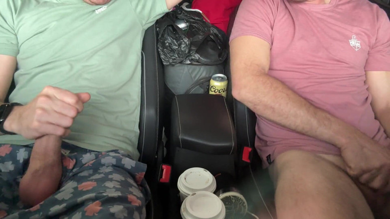 Icedflame: Spermasahne in ihren kaffee?