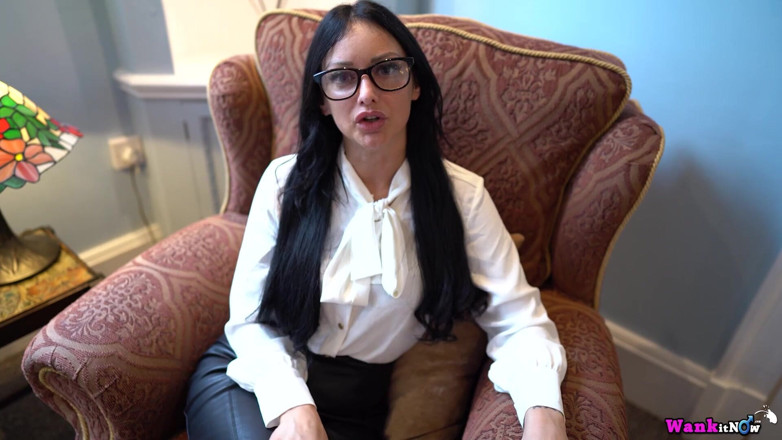 Wank it Now: Cassie clarke - studente distratto