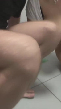 Wspaniała cycata laska zostaje zerżnięta na zewnątrz