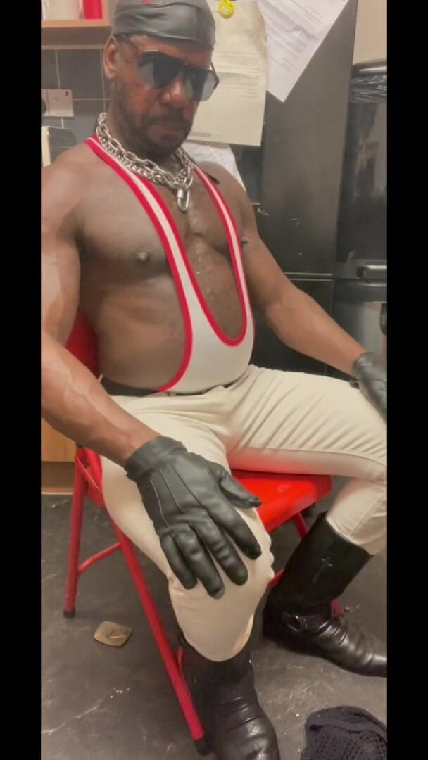 Brodyjayrichardson: Black Bodybuilder Smoking, Posing, Muscle Flexing &amp;.Cumming