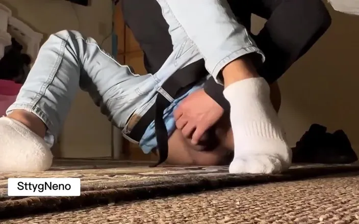 Xooshua (xblue18): 18 Year Old Young Man Masturbating His Cute Ass at...