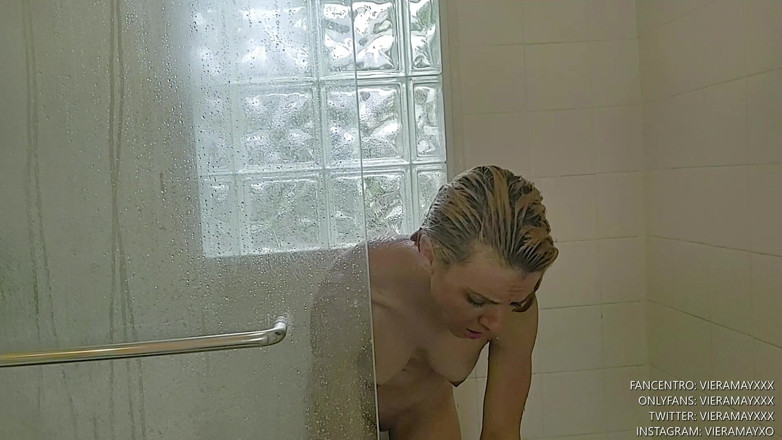 VieraMayXXX: JOI-odpočítávání, když si nechám mokrá trička