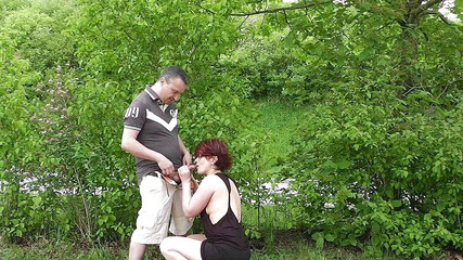 Popp Sylvie: Venkovní creampie