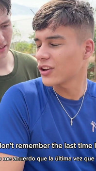 Loop met mijn beste Colombiaanse twink-vriend en ik naar de rivier
