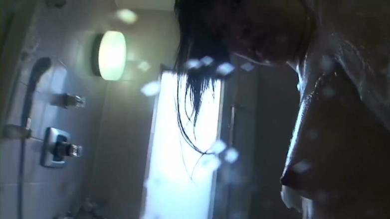 Asian Mature Climax: สาวเอเชียดูดควยแล้วโดนเย็ดท่าหมาในห้องน้ำ