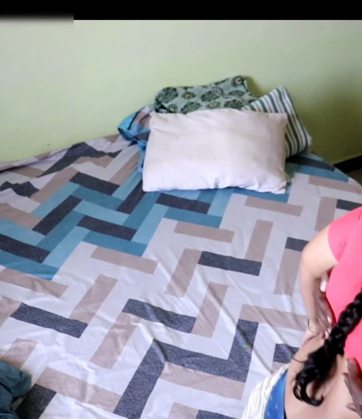 Black & white desicat: Beautiful Body Desi Bhabhi in Pink Blouse Fucked Hard &amp; Creampied