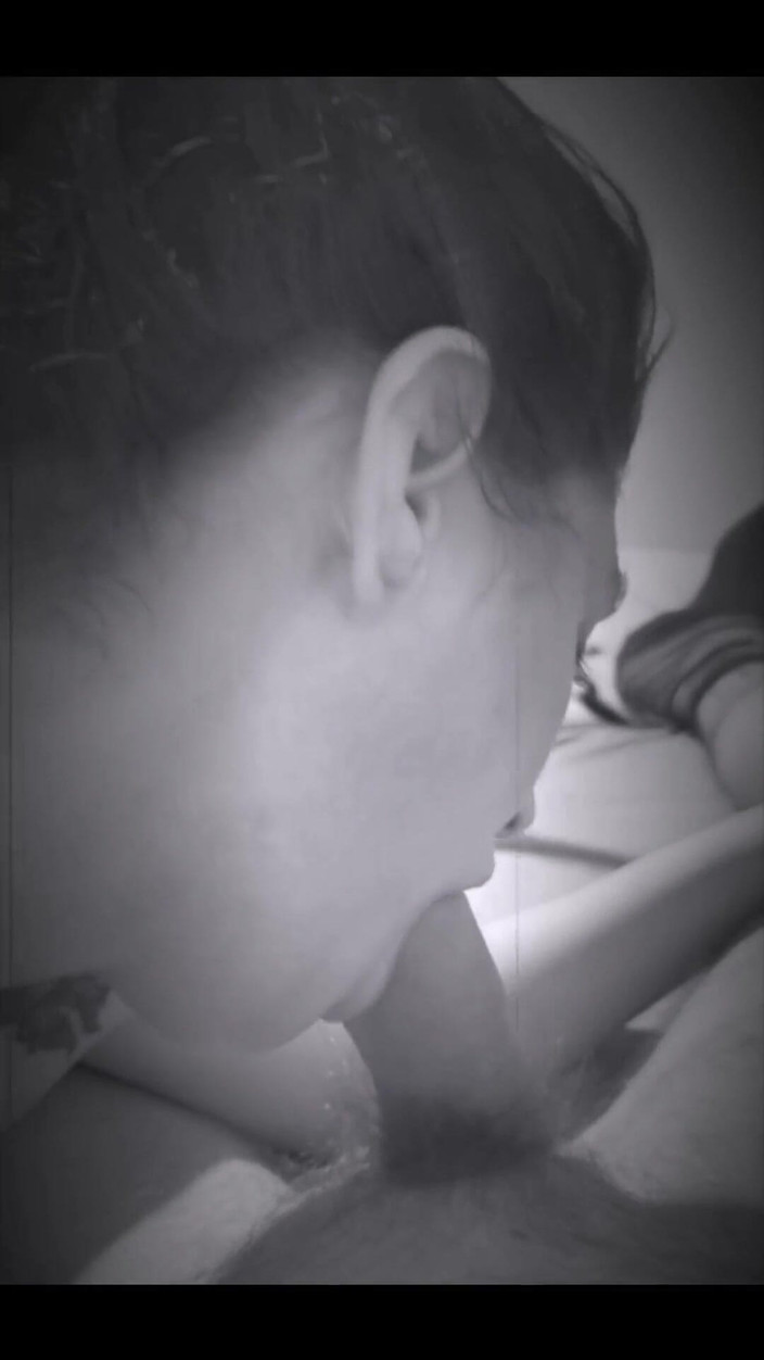 Hard & Rock cc: Może zwolnione tempo pomoże ci zobaczyć mój brudny język