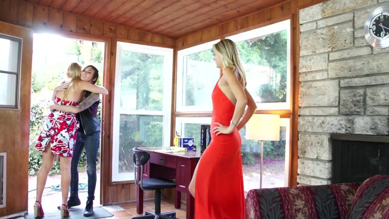 Lezdom Austria: Sex lesbian tabu