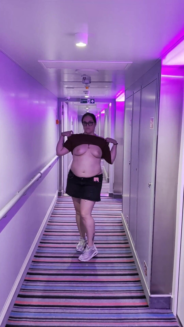 Cruise Ship Hallways Are for Flashing! (Always Fun No Pants)