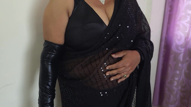 TABOOBREAKERS: 내 흑인 사리의 모습에 행복한 Udigiri