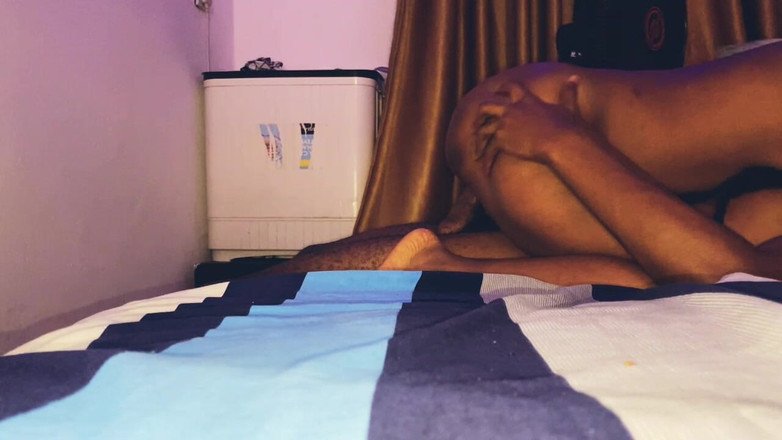 Kpekus Tv: Je Chevauche La Bite Bien Dure De Mon Copain Parce...
