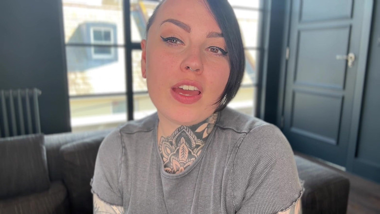 Miss Valentina: Ballbusting Instructions