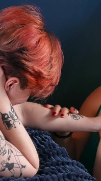 Tattooed Redhead Riley Gets Her Hairy Cunt Licked and Fingered by Dark Haired Arcadia