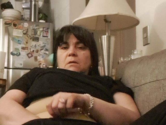 Look, I'm Hot and Wet. (Mommy big hairy pussy)