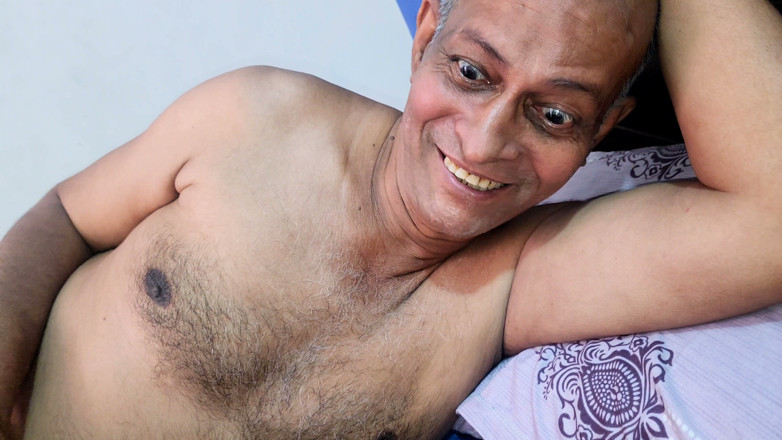 HARDXX: Indian Threesome Ronamtic Video, Sotele Budhe Ne Sotele Bete Ke...