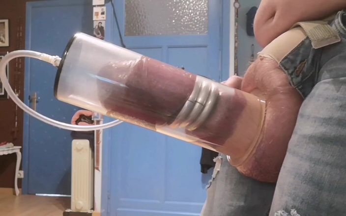 Monster_Meat_: Pompare di nuovo la mia terza gamba