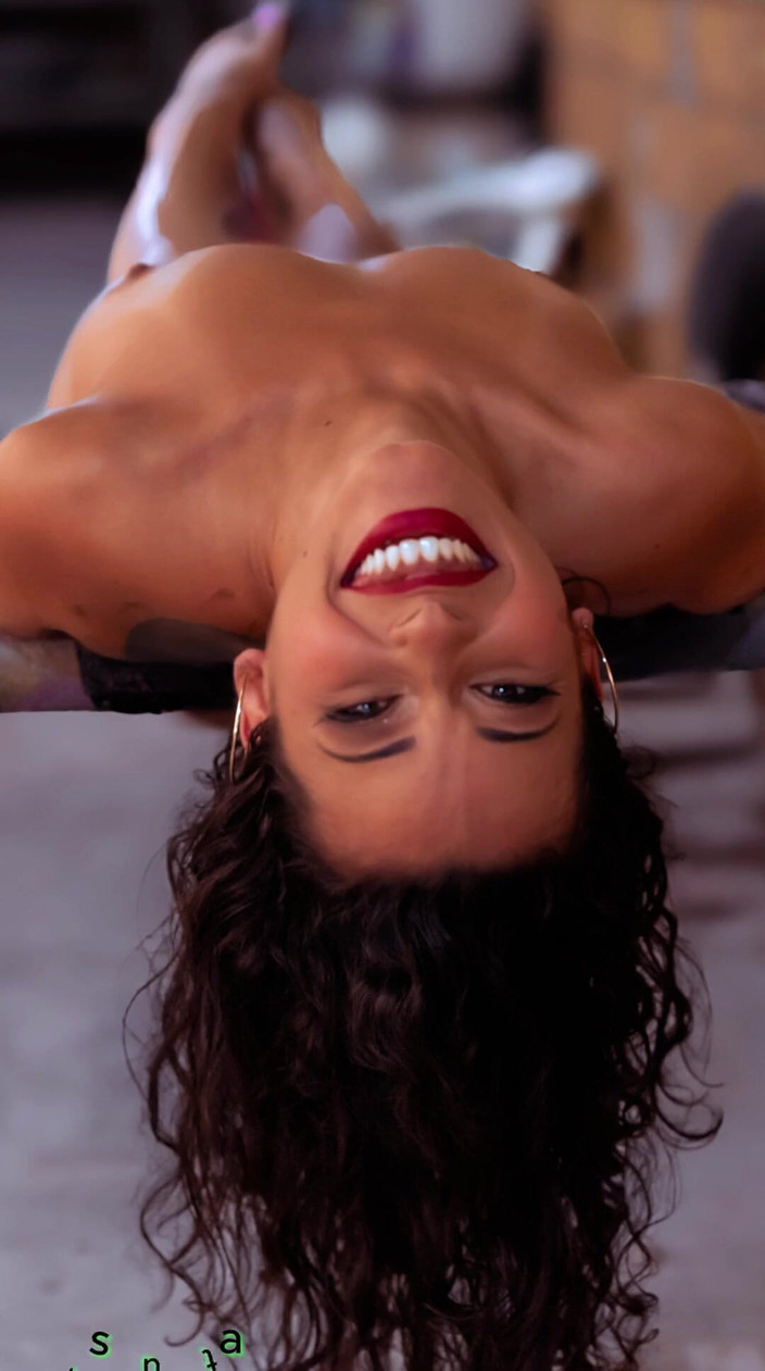 Espuleta Maia: 整備士のワークショップでの写真撮影のメイキング