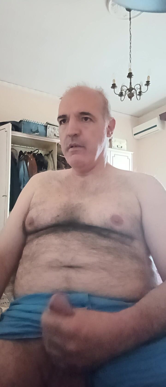 Setesesso7: Am ejaculat uitându-mă la corpul mulatru al Francescăi!