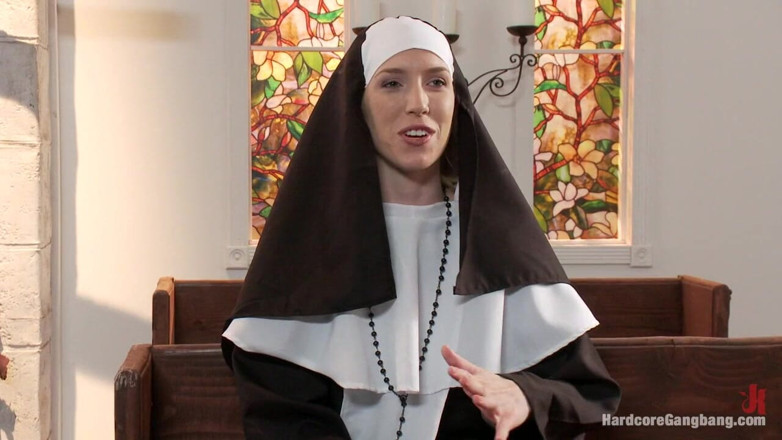 Hardcore Gangbang by Kink: Petite blonde lives out fantasy: freira gangbanged por 5 sacerdotes na...