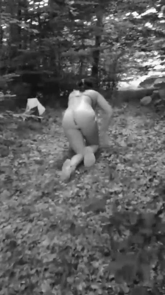 Toilet Mommy: Evcil kız itaat eğitimi