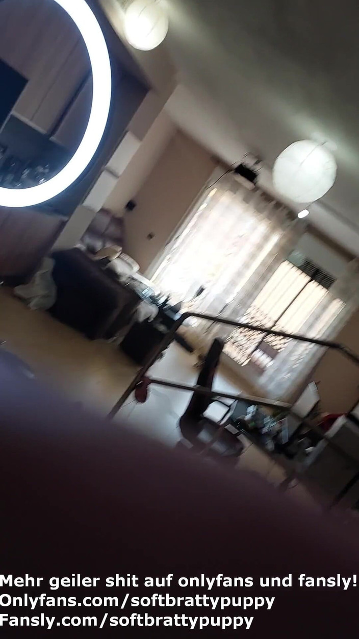 Softbrattypuppy: 후배위에서 따먹히는 독일 아마추어